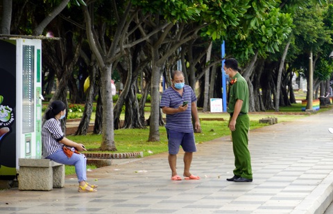 Bà Rịa - Vũng Tàu: Một tuần siết chặt hơn, giảm được gần 200 ca nhiễm COVID-19 - Ảnh 1. Bà Rịa - Vũng Tàu: Một tuần siết chặt hơn, giảm được gần 200 ca nhiễm COVID-19 - Ảnh 1.