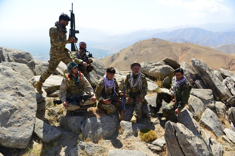 Đàm phán thất bại, Taliban vây hãm căn cứ quân kháng chiến - Ảnh 1. Đàm phán thất bại, Taliban vây hãm căn cứ quân kháng chiến - Ảnh 1.