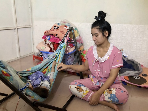120 ngày không có việc làm - Kỳ 2: Khi công nhân không thể đến nhà máy - Ảnh 2. 120 ngày không có việc làm - Kỳ 2: Khi công nhân không thể đến nhà máy - Ảnh 2.