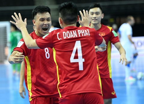 Trưởng đoàn Trần Anh Tú tiết lộ bí quyết giúp đội tuyển futsal Việt Nam tạo lập kỳ tích - Ảnh 2. Trưởng đoàn Trần Anh Tú tiết lộ bí quyết giúp đội tuyển futsal Việt Nam tạo lập kỳ tích - Ảnh 2.