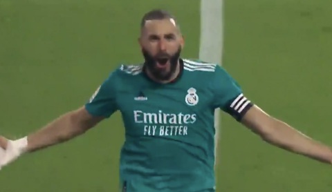 Ghi 2 bàn trong 3 phút cuối, Real Madrid lội ngược dòng ngoạn mục trước Valencia - Ảnh 3. Ghi 2 bàn trong 3 phút cuối, Real Madrid lội ngược dòng ngoạn mục trước Valencia - Ảnh 3.