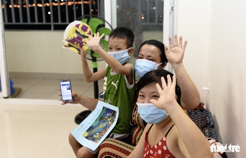 Đêm Trung thu ở bệnh viện dã chiến - Ảnh 10. Đêm Trung thu ở bệnh viện dã chiến - Ảnh 10.