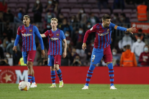 Sao trẻ lập công phút 90 cứu Barca thoát thua trước Granada - Ảnh 1. Sao trẻ lập công phút 90 cứu Barca thoát thua trước Granada - Ảnh 1.