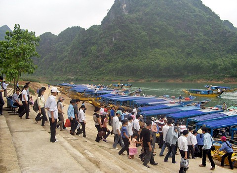 Phong Nha - Kẻ Bàng báo cáo UNESCO các dự án xây dựng và loài xâm hại được khuyến nghị - Ảnh 1. Phong Nha - Kẻ Bàng báo cáo UNESCO các dự án xây dựng và loài xâm hại được khuyến nghị - Ảnh 1.