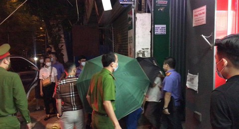 Tước quân tịch đại tá Phùng Anh Lê, bắt thêm 2 nguyên phó đội trưởng thuộc Công an quận Tây Hồ - Ảnh 1. Tước quân tịch đại tá Phùng Anh Lê, bắt thêm 2 nguyên phó đội trưởng thuộc Công an quận Tây Hồ - Ảnh 1.