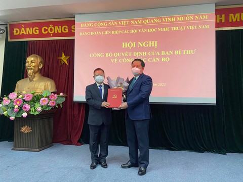 Nhạc sĩ Đỗ Hồng Quân giữ chức chủ tịch Liên hiệp các hội văn học nghệ thuật Việt Nam - Ảnh 1. Nhạc sĩ Đỗ Hồng Quân giữ chức chủ tịch Liên hiệp các hội văn học nghệ thuật Việt Nam - Ảnh 1.