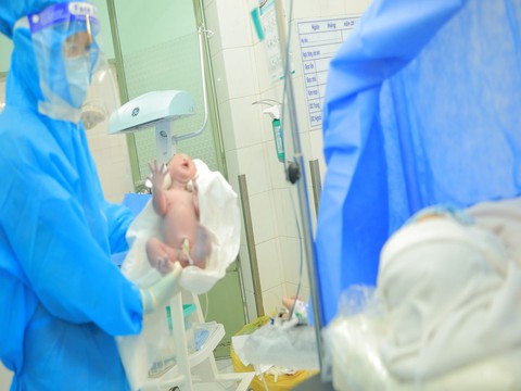 Sau phim ‘Ranh giới’, ‘Ngày con chào đời’ lại lấy nước mắt khán giả - Ảnh 1. Sau phim ‘Ranh giới’, ‘Ngày con chào đời’ lại lấy nước mắt khán giả - Ảnh 1.