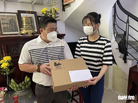 Nhân vật Ngày nhận điểm thi ba lại ra đi được tặng 4 năm học phí đại học - Ảnh 1. Nhân vật Ngày nhận điểm thi ba lại ra đi được tặng 4 năm học phí đại học - Ảnh 1.