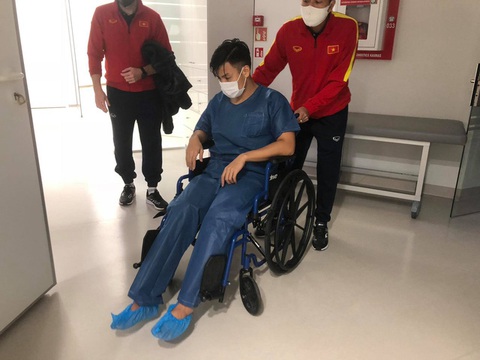 Đắc Huy chấn thương trước trận đấu quan trọng với đội tuyển futsal Nga - Ảnh 2. Đắc Huy chấn thương trước trận đấu quan trọng với đội tuyển futsal Nga - Ảnh 2.
