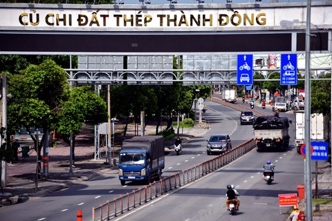 Có bình an khi xuống phố ăn mừng? - Ảnh 1. Có bình an khi xuống phố ăn mừng? - Ảnh 1.