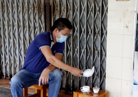 Dân Cần Thơ đi mua đồ ăn, sửa xe, cà phê... khi nới giãn cách, ai cũng tự 5K, khỏi nhắc - Ảnh 4. Dân Cần Thơ đi mua đồ ăn, sửa xe, cà phê... khi nới giãn cách, ai cũng tự 5K, khỏi nhắc - Ảnh 4.