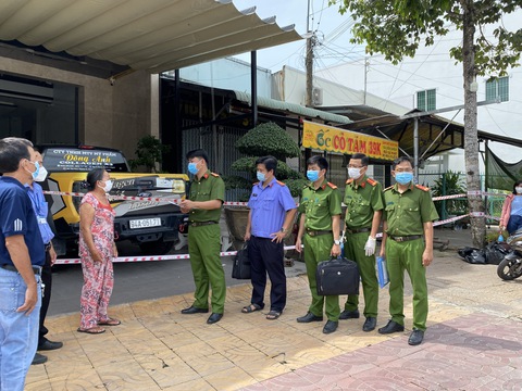 Khởi tố vụ án vi phạm quy định về an toàn nơi đông người tại Công ty mỹ phẩm Đông Anh - Ảnh 1. Khởi tố vụ án vi phạm quy định về an toàn nơi đông người tại Công ty mỹ phẩm Đông Anh - Ảnh 1.