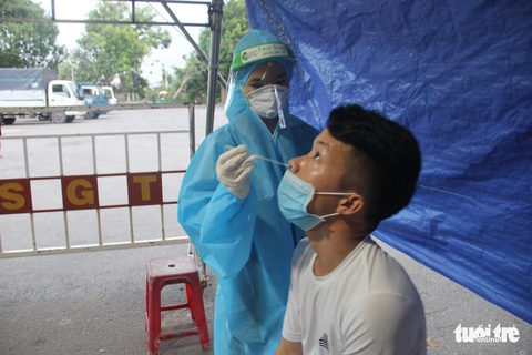 Muốn vào Đà Nẵng chăm bệnh người thân nhưng chưa biết nộp đơn qua kênh nào? - Ảnh 2. Muốn vào Đà Nẵng chăm bệnh người thân nhưng chưa biết nộp đơn qua kênh nào? - Ảnh 2.