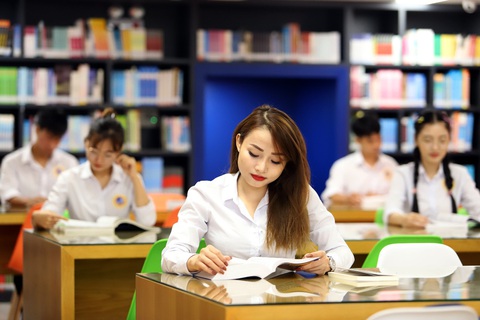 Bồi dưỡng năng lực tranh tụng quốc tế cho sinh viên luật tại SIU - Ảnh 1. Bồi dưỡng năng lực tranh tụng quốc tế cho sinh viên luật tại SIU - Ảnh 1.