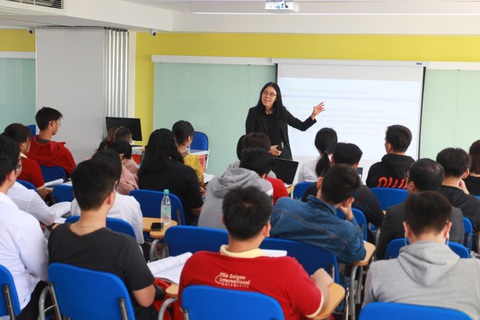 Bồi dưỡng năng lực tranh tụng quốc tế cho sinh viên luật tại SIU - Ảnh 2. Bồi dưỡng năng lực tranh tụng quốc tế cho sinh viên luật tại SIU - Ảnh 2.