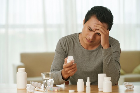 Những tác hại của việc uống thuốc dài ngày đối với gan - Ảnh 1. Những tác hại của việc uống thuốc dài ngày đối với gan - Ảnh 1.
