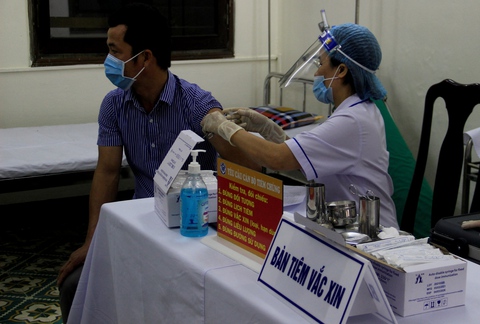 Thiếu... giấy xuất xưởng, 200.000 liều vắc xin phòng COVID-19 chưa thể tiêm cho dân - Ảnh 1. Thiếu... giấy xuất xưởng, 200.000 liều vắc xin phòng COVID-19 chưa thể tiêm cho dân - Ảnh 1.