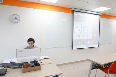 Cần đào tạo cách thức và văn hóa giảng dạy trực tuyến cho giảng viên - Ảnh 1. Cần đào tạo cách thức và văn hóa giảng dạy trực tuyến cho giảng viên - Ảnh 1.