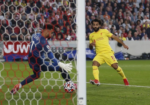 Liverpool bị tân binh Brentford cầm chân 3-3 sau màn rượt đuổi tỉ số - Ảnh 2. Liverpool bị tân binh Brentford cầm chân 3-3 sau màn rượt đuổi tỉ số - Ảnh 2.