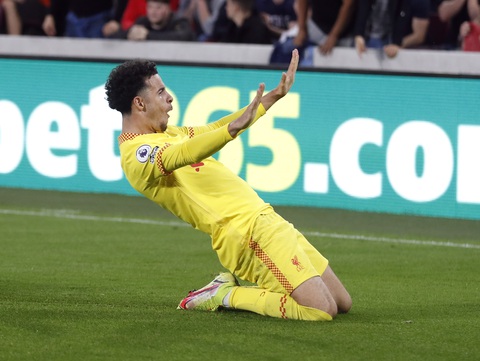 Liverpool bị tân binh Brentford cầm chân 3-3 sau màn rượt đuổi tỉ số - Ảnh 3. Liverpool bị tân binh Brentford cầm chân 3-3 sau màn rượt đuổi tỉ số - Ảnh 3.