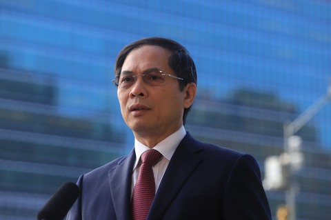 Bộ trưởng Ngoại giao Bùi Thanh Sơn: Chuyến đi gặt hái nhiều thành quả cụ thể - Ảnh 2. Bộ trưởng Ngoại giao Bùi Thanh Sơn: Chuyến đi gặt hái nhiều thành quả cụ thể - Ảnh 2.