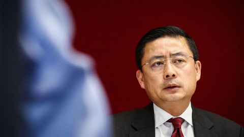Một trong hai lãnh đạo HNA bị cảnh sát Trung Quốc bắt là công dân Mỹ - Ảnh 1. Một trong hai lãnh đạo HNA bị cảnh sát Trung Quốc bắt là công dân Mỹ - Ảnh 1.