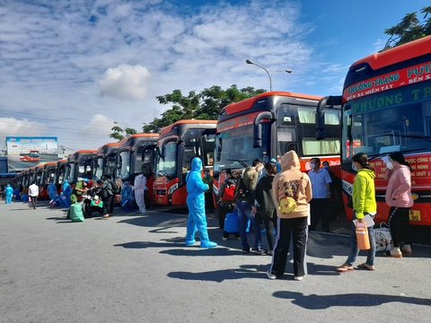 TP.HCM hỗ trợ người dân có nguyện vọng về quê - Ảnh 1. TP.HCM hỗ trợ người dân có nguyện vọng về quê - Ảnh 1.