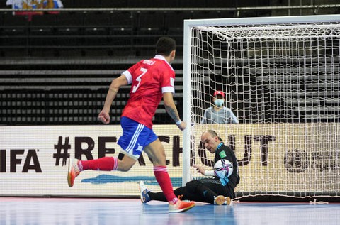 Cùng chật vật vượt qua tứ kết, Brazil chạm trán Argentina tại bán kết World Cup futsal - Ảnh 3. Cùng chật vật vượt qua tứ kết, Brazil chạm trán Argentina tại bán kết World Cup futsal - Ảnh 3.
