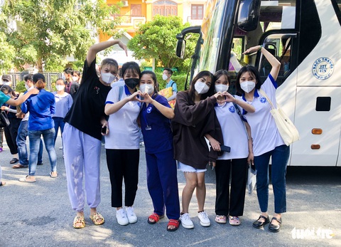 Chia tay, mong TP.HCM sẽ sớm khỏe lại nha! - Ảnh 4. Chia tay, mong TP.HCM sẽ sớm khỏe lại nha! - Ảnh 4.