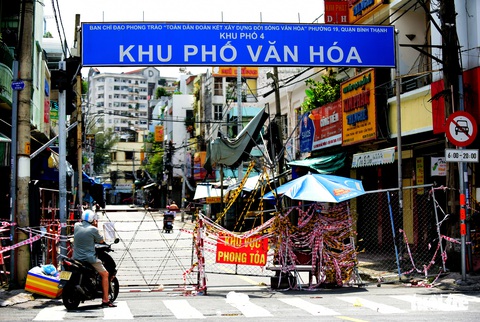 TP.HCM tháo rào chắn ra sao? - Ảnh 2. TP.HCM tháo rào chắn ra sao? - Ảnh 2.