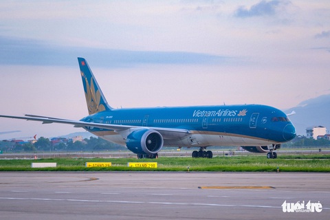 Cho Vietnam Airlines đặc cách trên thị trường chứng khoán, có tạo tiền lệ xấu? - Ảnh 1. Cho Vietnam Airlines đặc cách trên thị trường chứng khoán, có tạo tiền lệ xấu? - Ảnh 1.