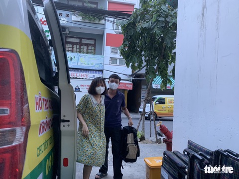 Vòng quay 24/24 những chuyến xe nghĩa tình - Ảnh 1. Vòng quay 24/24 những chuyến xe nghĩa tình - Ảnh 1.