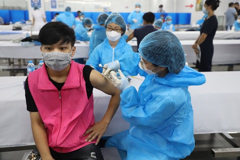Lại thêm 400.000 liều vắc xin ở Bắc Ninh nằm kho, chưa thể tiêm vì thiếu giấy xuất xưởng - Ảnh 1. Lại thêm 400.000 liều vắc xin ở Bắc Ninh nằm kho, chưa thể tiêm vì thiếu giấy xuất xưởng - Ảnh 1.