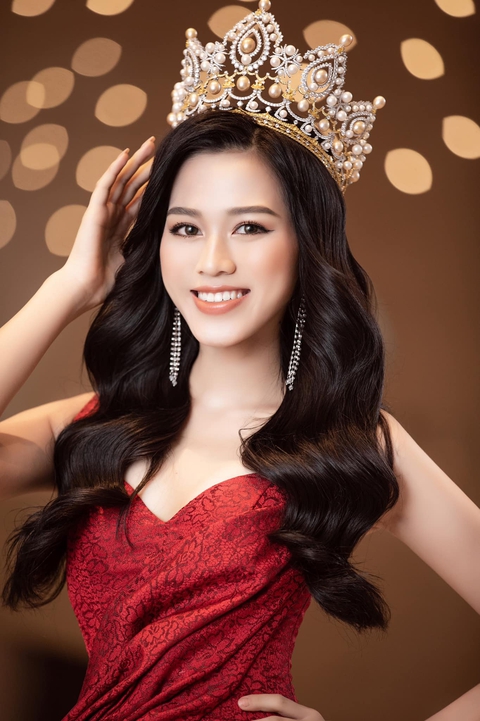 Đỗ Hà, Kim Duyên, Thùy Tiên, Ái Nhi chinh chiến các cuộc thi hoa hậu quốc tế - Ảnh 2. Đỗ Hà, Kim Duyên, Thùy Tiên, Ái Nhi chinh chiến các cuộc thi hoa hậu quốc tế - Ảnh 2.