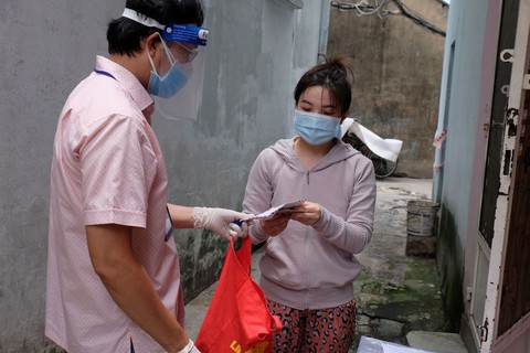 Còn dư địa gói hỗ trợ lớn hơn - Ảnh 1. Còn dư địa gói hỗ trợ lớn hơn - Ảnh 1.