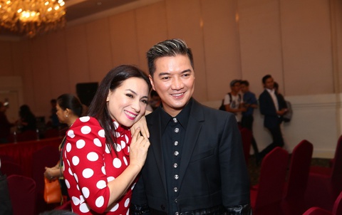 Yên nghỉ Phi Nhung nhé - giọng ca vàng trong làng nhạc quê hương - Ảnh 5. Yên nghỉ Phi Nhung nhé - giọng ca vàng trong làng nhạc quê hương - Ảnh 5.