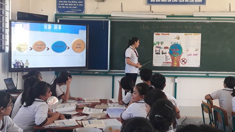 Một trường ở TP.HCM đề xuất cho học sinh đi học lại từ 4-10 - Ảnh 1. Một trường ở TP.HCM đề xuất cho học sinh đi học lại từ 4-10 - Ảnh 1.