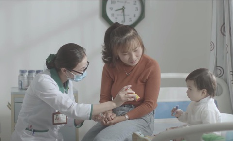Nghề điều dưỡng: Vất vả đi qua, yêu thương ở lại - Ảnh 3. Nghề điều dưỡng: Vất vả đi qua, yêu thương ở lại - Ảnh 3.
