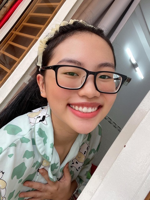 Phương Mỹ Chi kể về chuyện cả nhà 5 người mắc COVID-19 - Ảnh 1. Phương Mỹ Chi kể về chuyện cả nhà 5 người mắc COVID-19 - Ảnh 1.