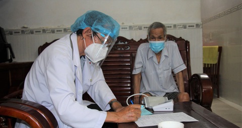 TP.HCM triển khai kênh tư vấn chăm sóc sức khỏe cho người dân theo chuyên khoa - Ảnh 1. TP.HCM triển khai kênh tư vấn chăm sóc sức khỏe cho người dân theo chuyên khoa - Ảnh 1.