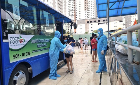 Siêu thị tăng gấp đôi lượng hàng nhưng giao không được - Ảnh 1. Siêu thị tăng gấp đôi lượng hàng nhưng giao không được - Ảnh 1.
