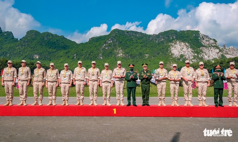 Army Games 2021 bế mạc, đội tuyển Việt Nam về nhất cuộc thi ‘xạ thủ bắn tỉa’ - Ảnh 8. Army Games 2021 bế mạc, đội tuyển Việt Nam về nhất cuộc thi ‘xạ thủ bắn tỉa’ - Ảnh 8.