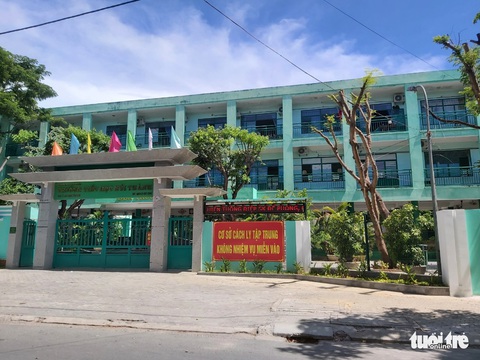 Hơn 2.000 học sinh Đà Nẵng kẹt tại các địa phương khác, việc học ra sao? - Ảnh 1. Hơn 2.000 học sinh Đà Nẵng kẹt tại các địa phương khác, việc học ra sao? - Ảnh 1.