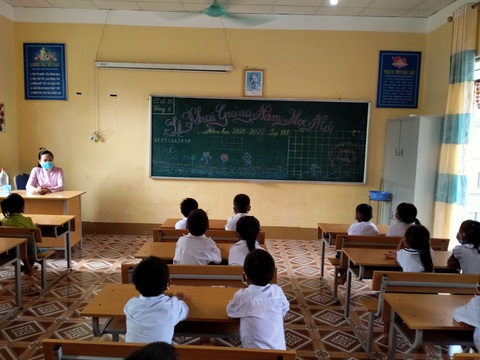Điện Biên: Học sinh rốn lũ Nậm Nhừ không còn đi qua cầu tre dự lễ khai giảng - Ảnh 3. Điện Biên: Học sinh rốn lũ Nậm Nhừ không còn đi qua cầu tre dự lễ khai giảng - Ảnh 3.
