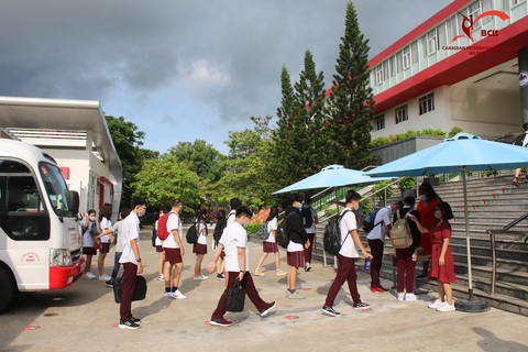 Tăng cơ hội, giảm học phí, tiếp sức mùa COVID - Ảnh 1. Tăng cơ hội, giảm học phí, tiếp sức mùa COVID - Ảnh 1.