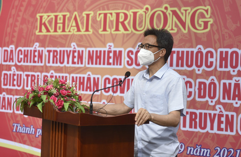 Phó thủ tướng Vũ Đức Đam khai trương Bệnh viện dã chiến truyền nhiễm 5G - Ảnh 1. Phó thủ tướng Vũ Đức Đam khai trương Bệnh viện dã chiến truyền nhiễm 5G - Ảnh 1.