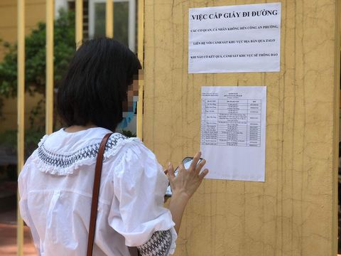 Doanh nghiệp dở khóc dở cười xin giấy đi đường, email công an phường bị khóa do quá tải - Ảnh 1. Doanh nghiệp dở khóc dở cười xin giấy đi đường, email công an phường bị khóa do quá tải - Ảnh 1.