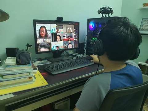Bộ Giáo dục - đào tạo: Học trực tuyến khó khăn do thiếu thiết bị, thiếu dung lượng đường truyền - Ảnh 1. Bộ Giáo dục - đào tạo: Học trực tuyến khó khăn do thiếu thiết bị, thiếu dung lượng đường truyền - Ảnh 1.