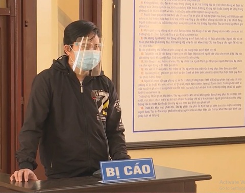 Bị phạt 5 năm tù vì làm lây lan dịch bệnh COVID-19 - Ảnh 1. Bị phạt 5 năm tù vì làm lây lan dịch bệnh COVID-19 - Ảnh 1.
