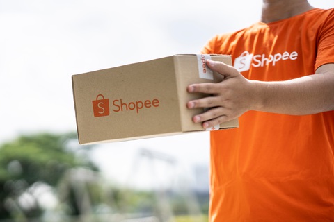 Shopee mở màn mùa sale sôi động nhất năm với sự kiện 9.9 Ngày Siêu Mua Sắm - Ảnh 2. Shopee mở màn mùa sale sôi động nhất năm với sự kiện 9.9 Ngày Siêu Mua Sắm - Ảnh 2.
